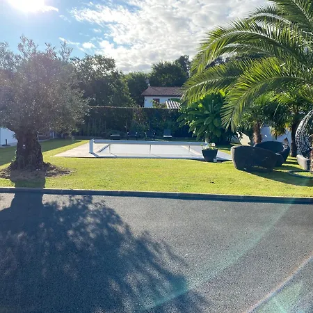 Avec Piscine Entre Et Montagne