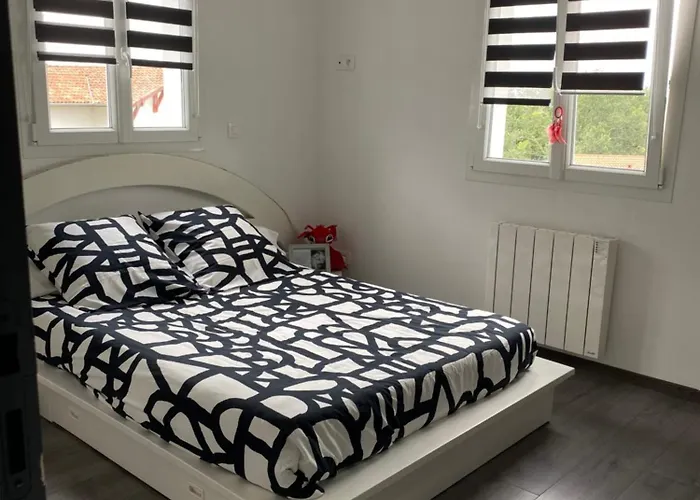 Avec Piscine Entre Et Montagne *