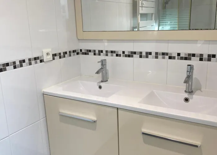 Вилла Avec Piscine Entre Et Montagne Аскен